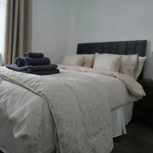  Holiday home Perfect From Heart Of Sleeps 6